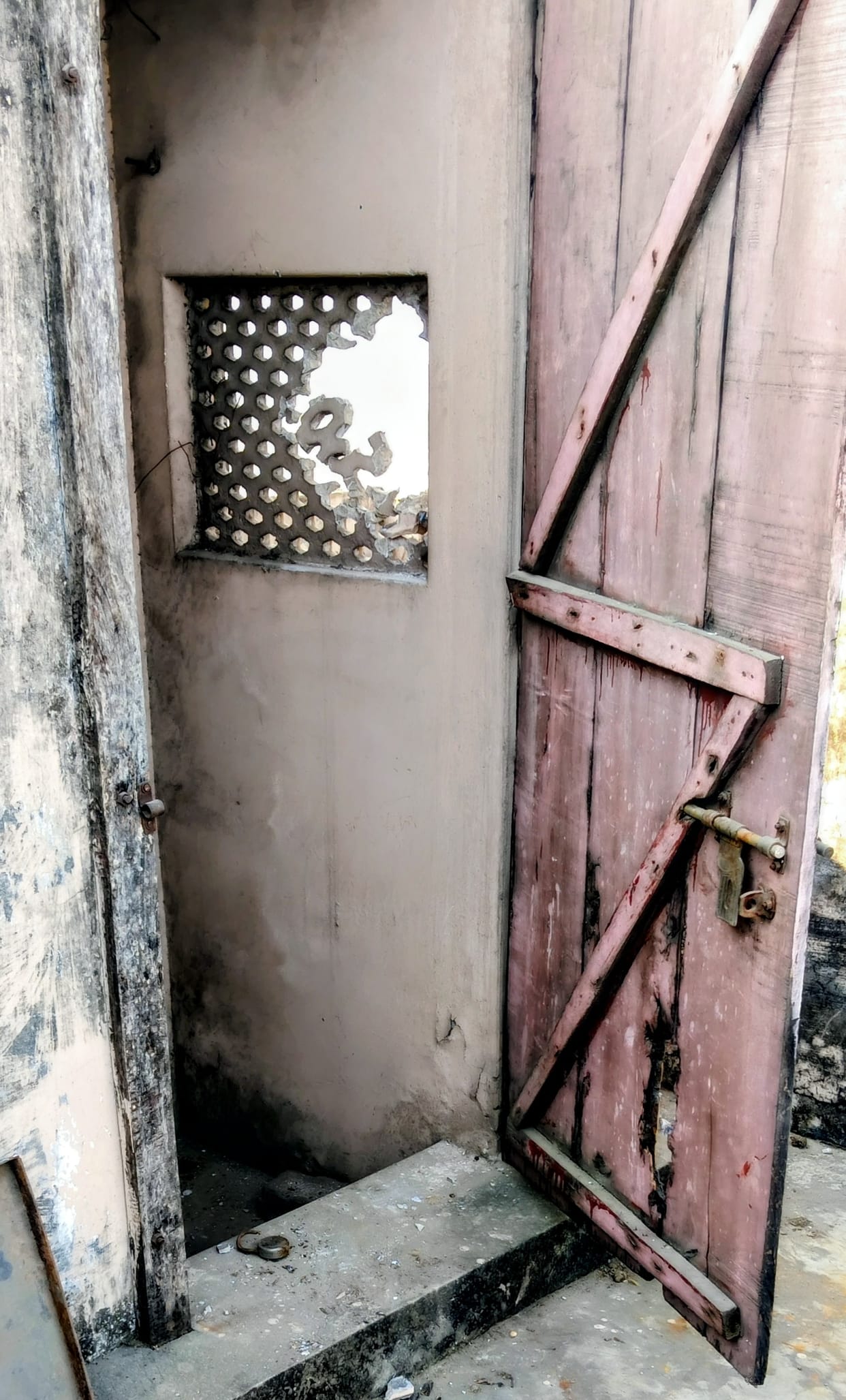 Theft in three shops sparks anger among traders