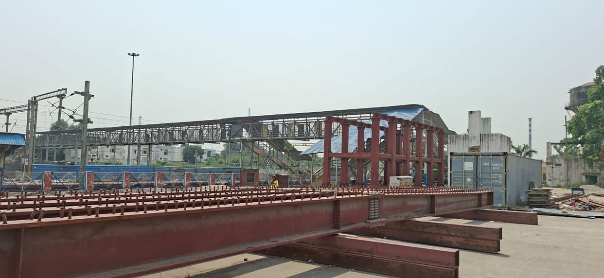 The railway station will get the gift of escalators in February