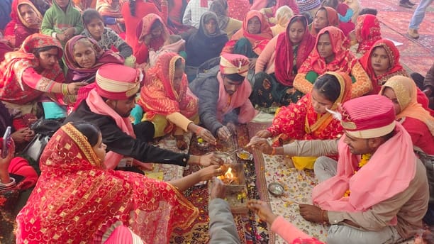 Mass wedding: 100 couples took the seven vows to start a new life.