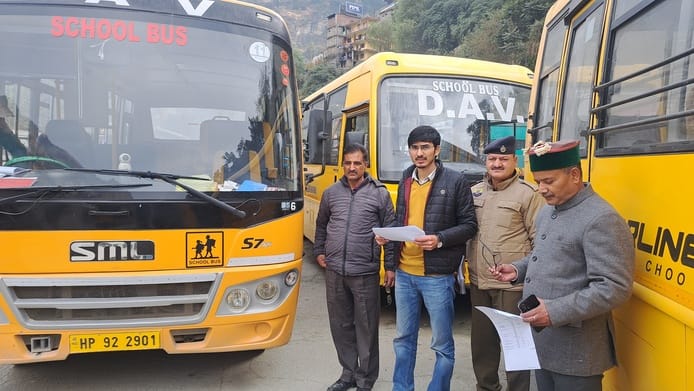 20 private school buses were inspected in Rampur.