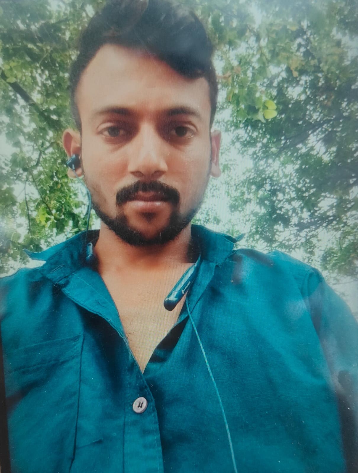 Dead body of a youth found under suspicious circumstances on the bank of a canal