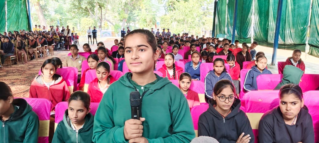 DC gave tips to students on becoming IAS