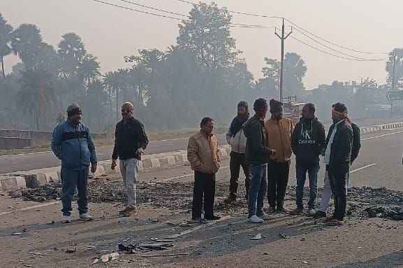 Muzaffarpur Bihar news : people return after marriage function road accident one died many injured