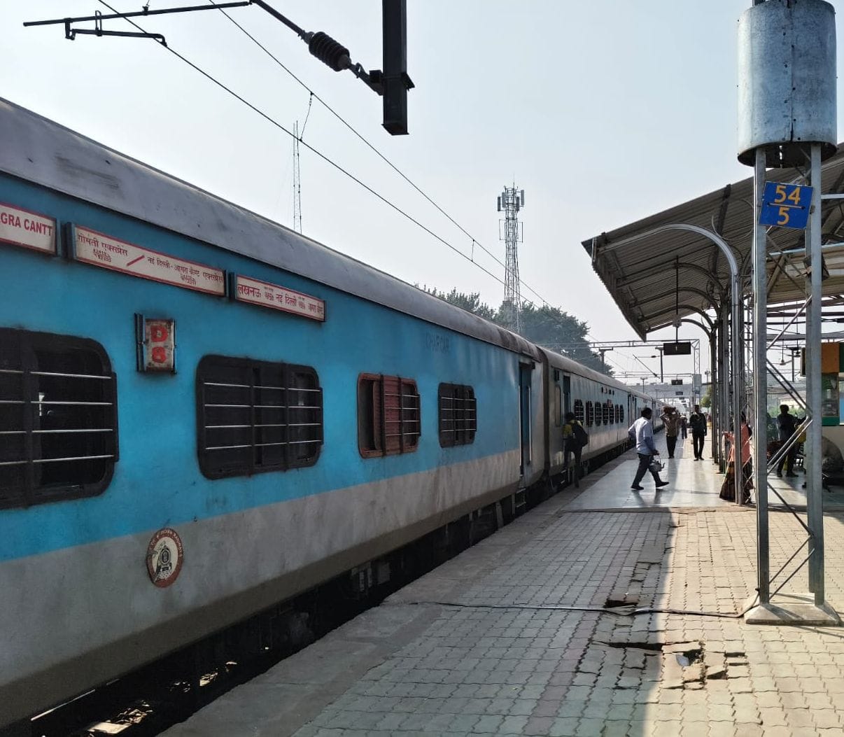 Unauthorised passengers occupy reserved coach of Gomti Express 11 passengers miss train
