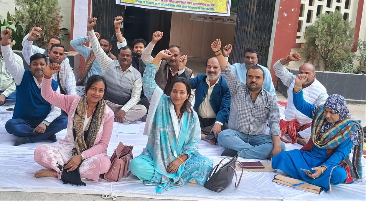 Panchayat secretaries left district and block WhatsApp groups