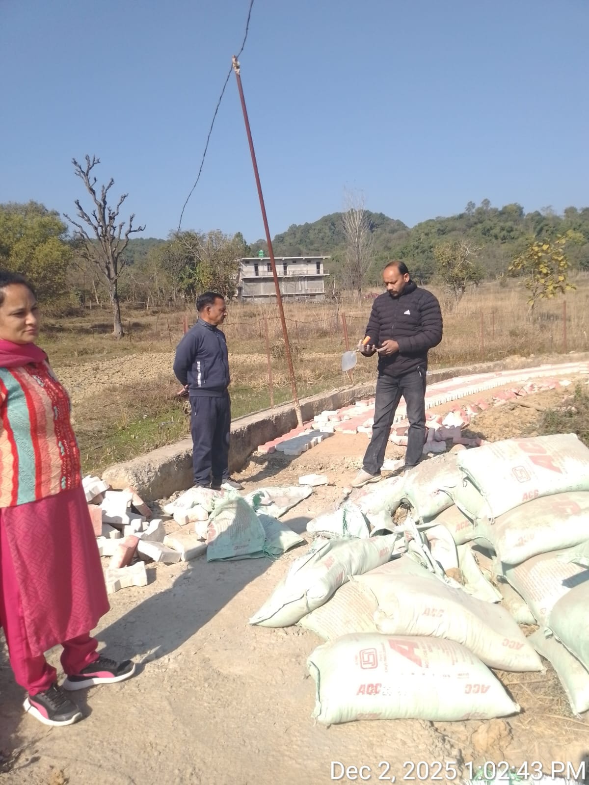 Questions raised on the quality of construction of Amrit Sarovar in Kakkar Panchayat