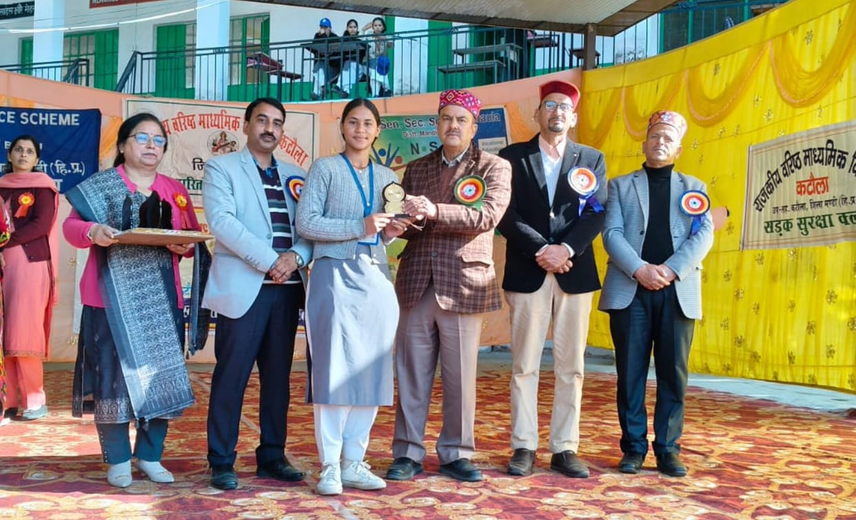 Meritorious students of Kataula School were honored