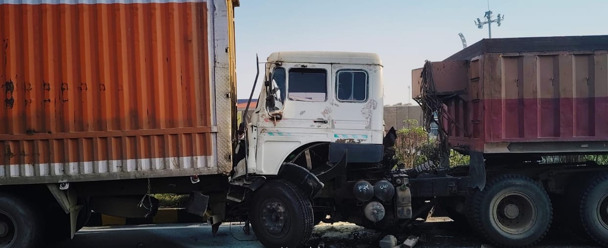 One injured in collision between two trucks on highway