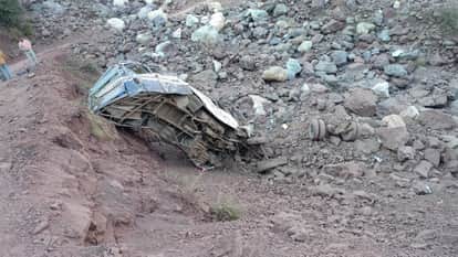 A bus carrying a wedding procession fell into a ditch, injuring the driver.