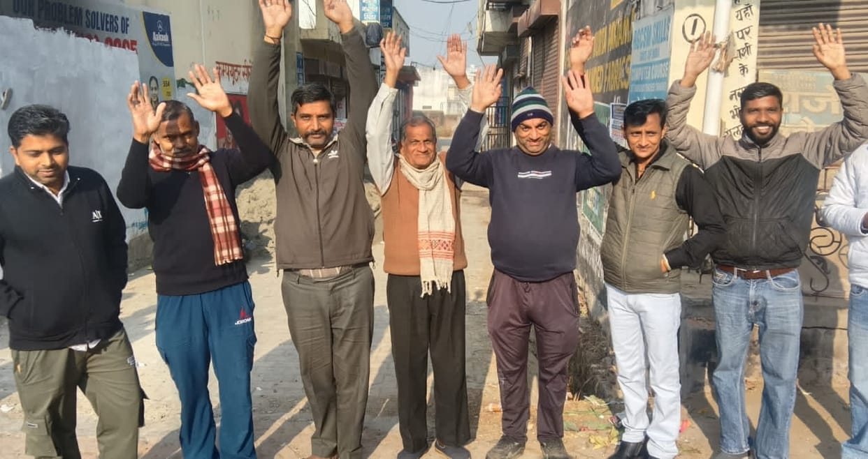 Villagers expressed their anger over the supply of contaminated water in Sabalpur