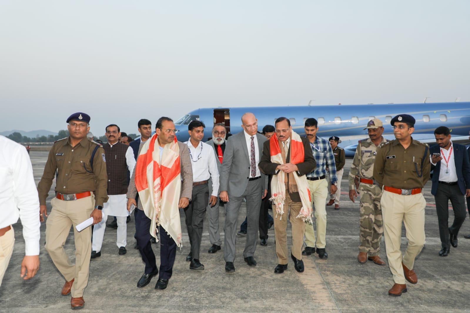 सुप्रीम कोर्ट के माननीय मुख्य न्यायाधिपति का खजुराहो आगमन पर हुआ स्वागत।