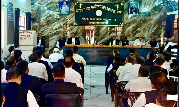 The team will file an FIR against fake advocates.