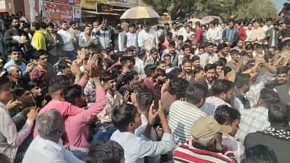 A minor girl's obscene video was made Hindu organizations called for a city-wide shutdown