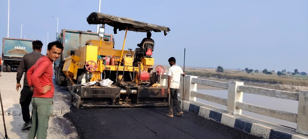 Repair work begins on the bridge connecting Ambedkar Nagar