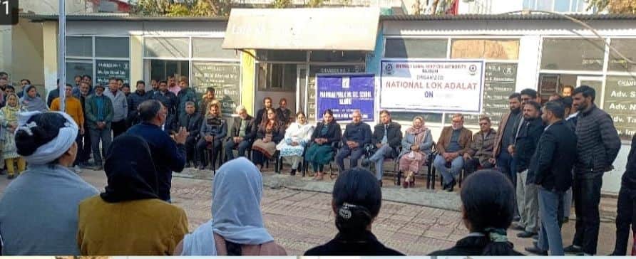 चेयरमैन डिएलएसए राजोेरी ने डिस्ट्रिक्ट जेल का इंस्पेक्शन किया...फ़ोटो स्रोत लगल सर्विस अथॉरिटी