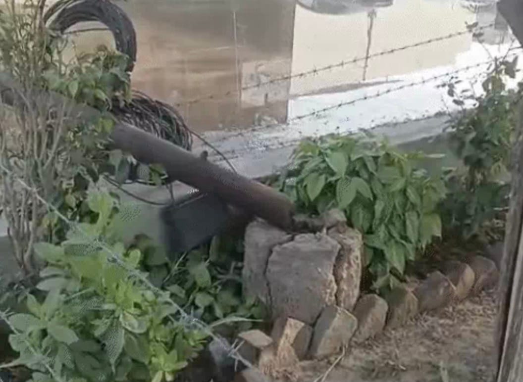 Electricity pole collapses in Sector-6 market, no one injured