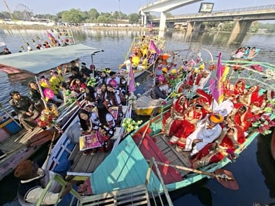 The world of folk culture descended into the lap of Mother Goma