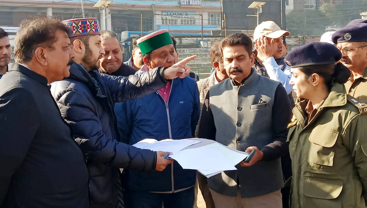 We show the mirror and Jairam Thakur gets irritated: Jagat Singh