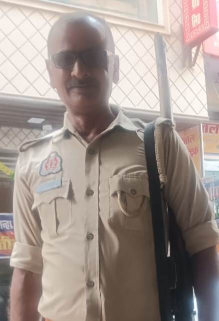 Home guard commits suicide by consuming poison