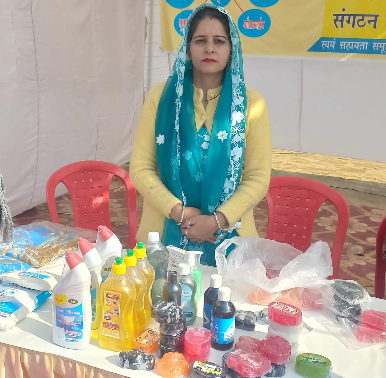 Pushpa is providing employment to seven women by making handmade items.