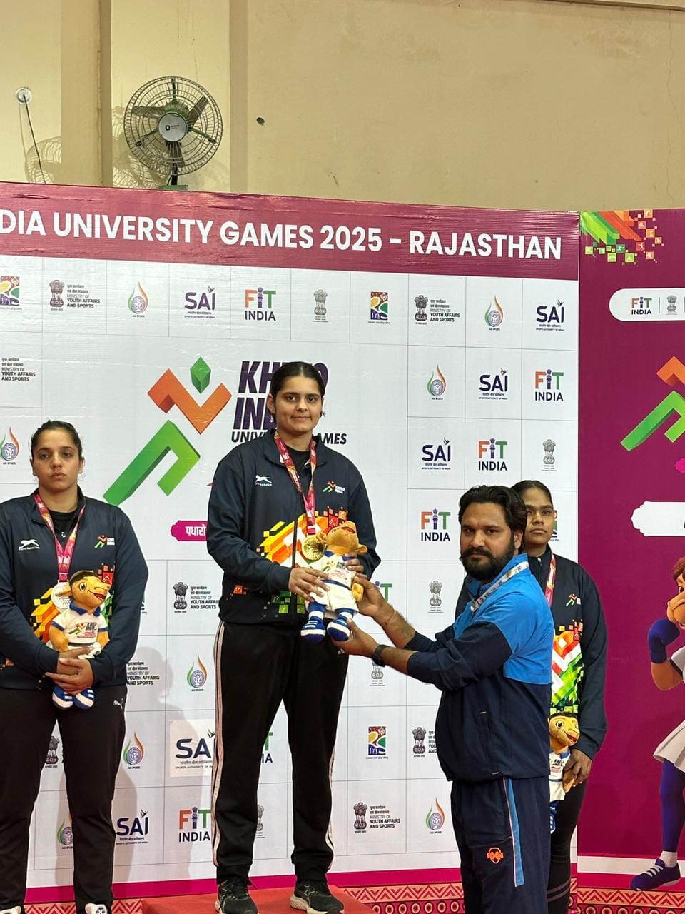 Naina won gold in the Khelo India University Women's Boxing Championships.