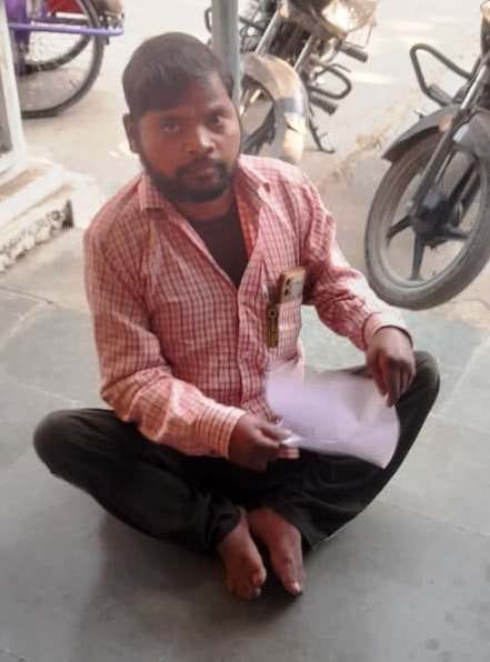 The complainant left after taking assurance from the officers
