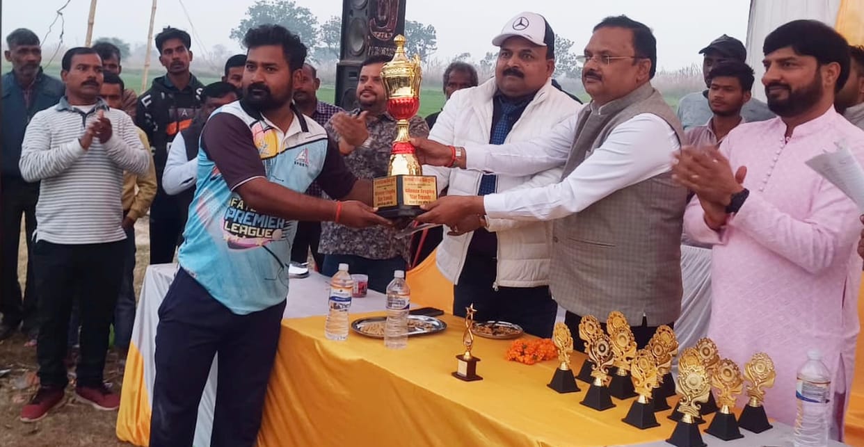 Amouli defeated Rampur by five runs to win the trophy.