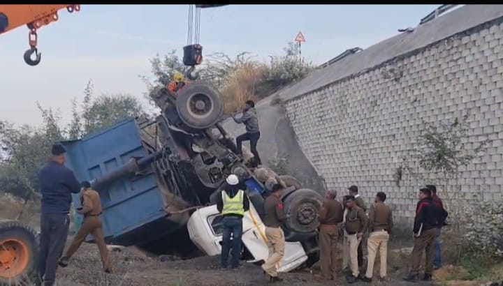 Dumper falls off flyover, driver dies