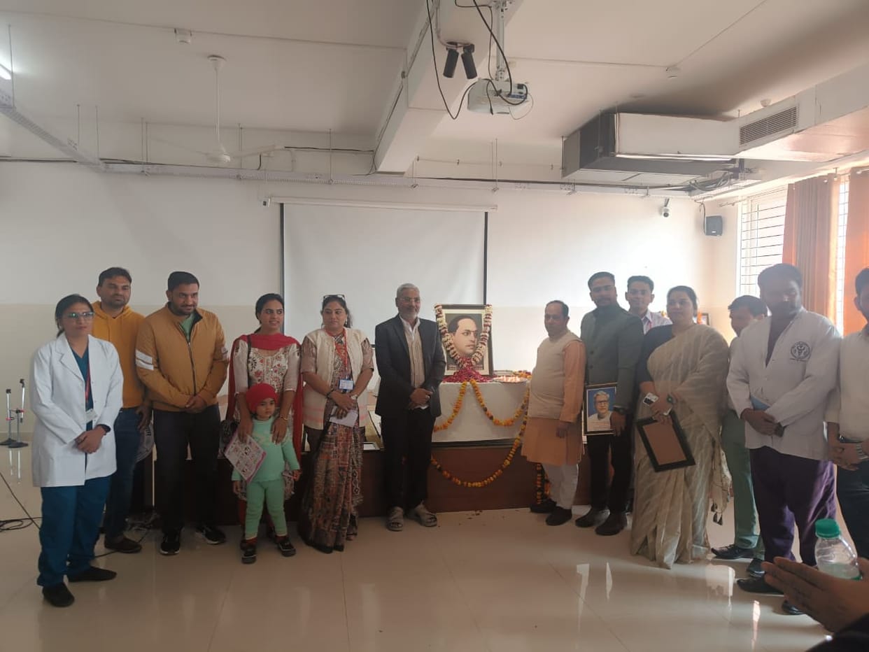 Baba Saheb was paid homage at the National Cancer Institute.
