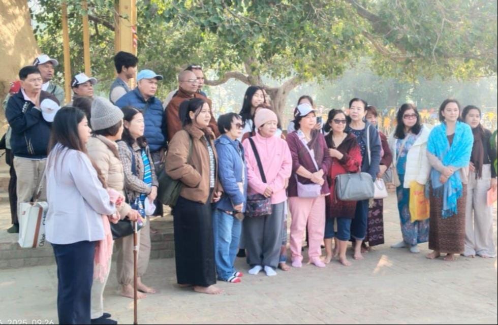 Followers performed flower worship at Gandha Kuti