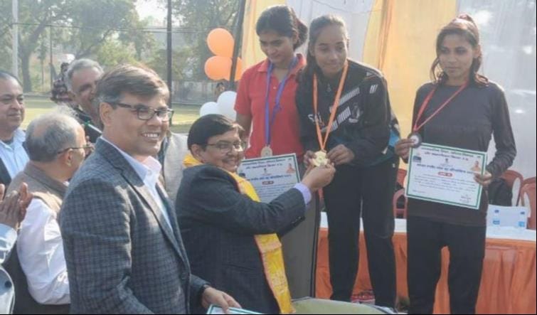 Eta tops in divisional level sports competition