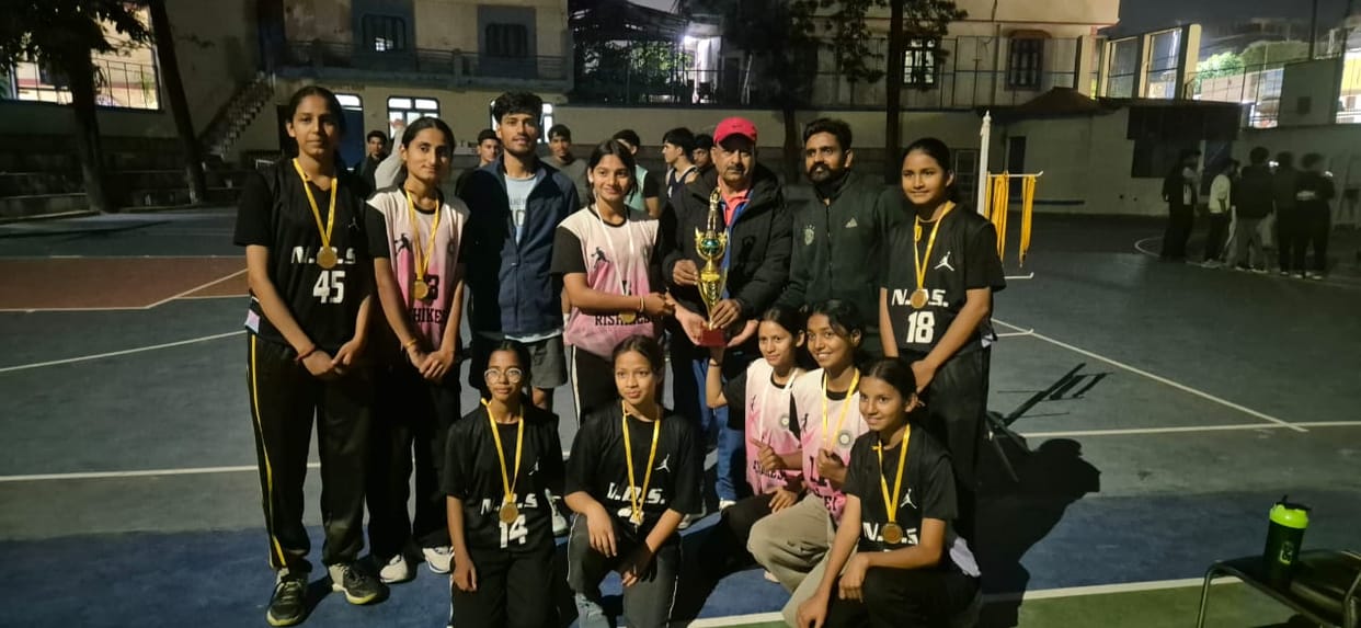 In the women's category, NDS won, and in the men's category, OSN won.