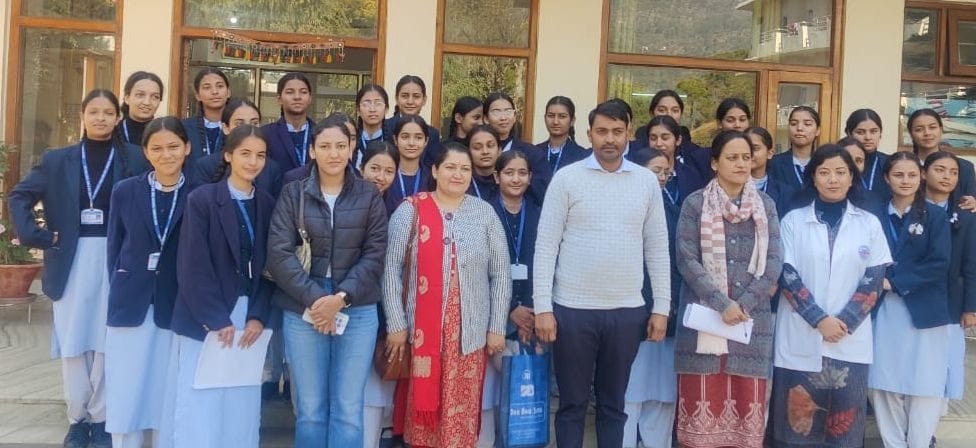 Rampur school children learn CPR technique
