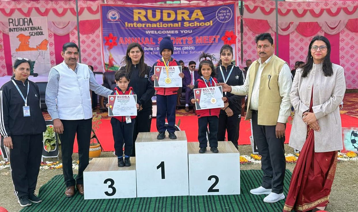 The winning players were honoured with medals and certificates.