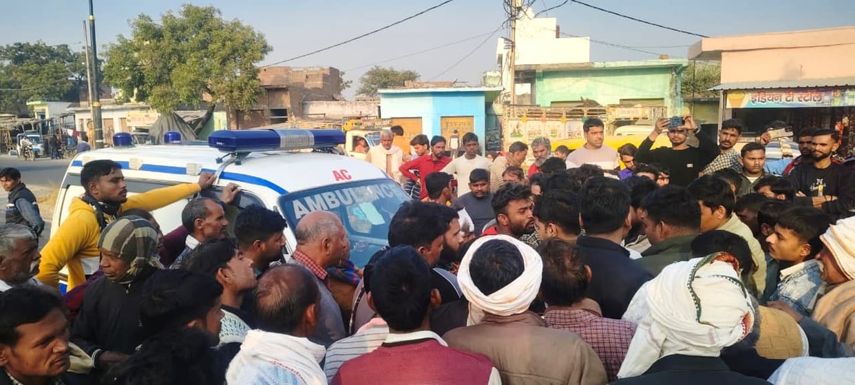 Elderly man injured in clash dies; villagers create ruckus, attempt to block road