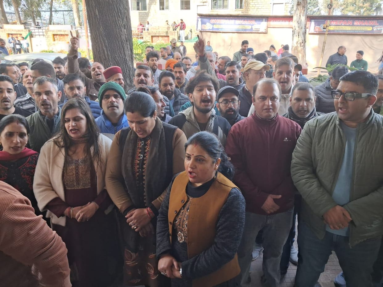Bhojpur market closed in protest against the trade fair, demonstration held