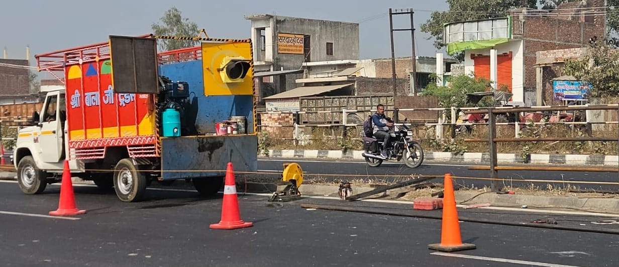 Illegal cuts were made and then closed off on the Lucknow-Delhi highway.