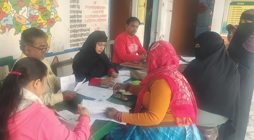 Youth who complete 18 years of age on January 1, 2026, should also fill the SIR form