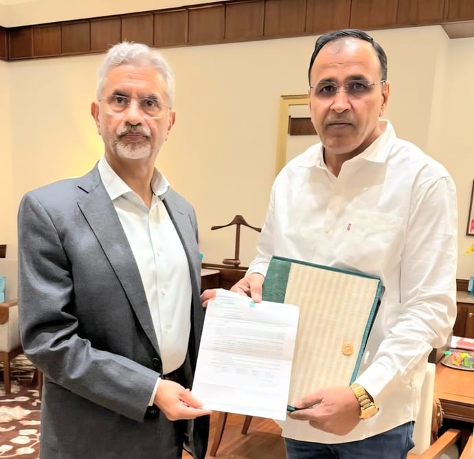 विदेश मंत्री जयशंकर से मिले सांसद उम्म्मेदाराम बेनीवाल।