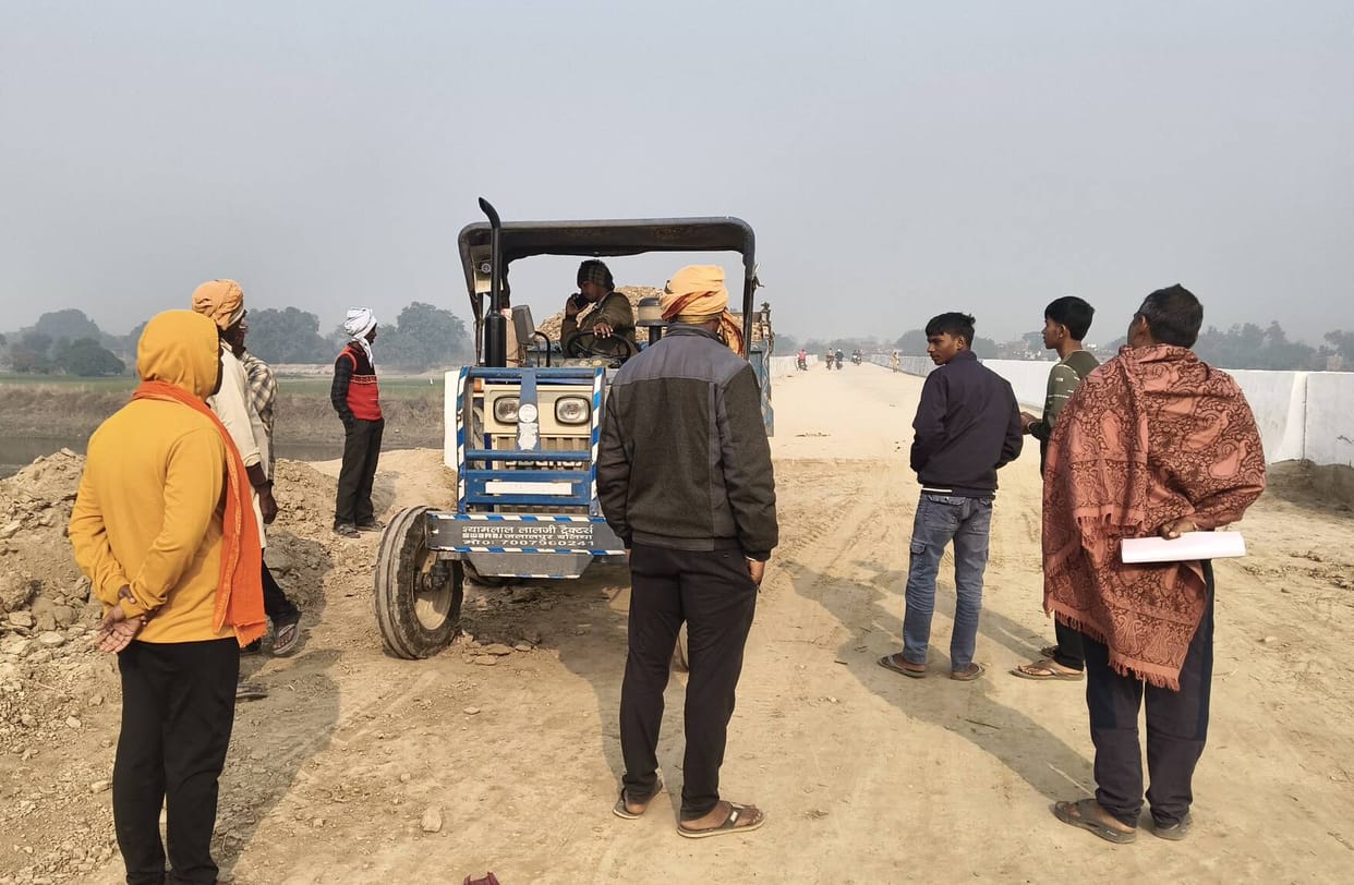 Farmers stopped work