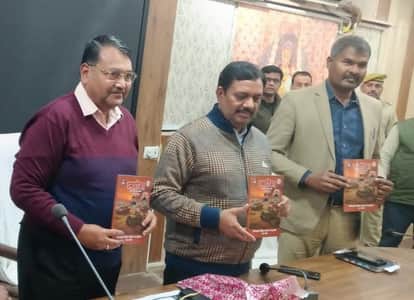 Ex-servicemen celebrate Flag Day