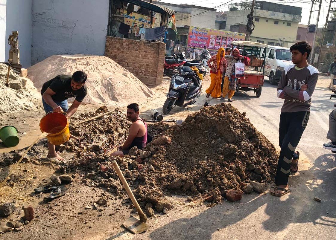 Water supply disrupted due to pipeline leakage