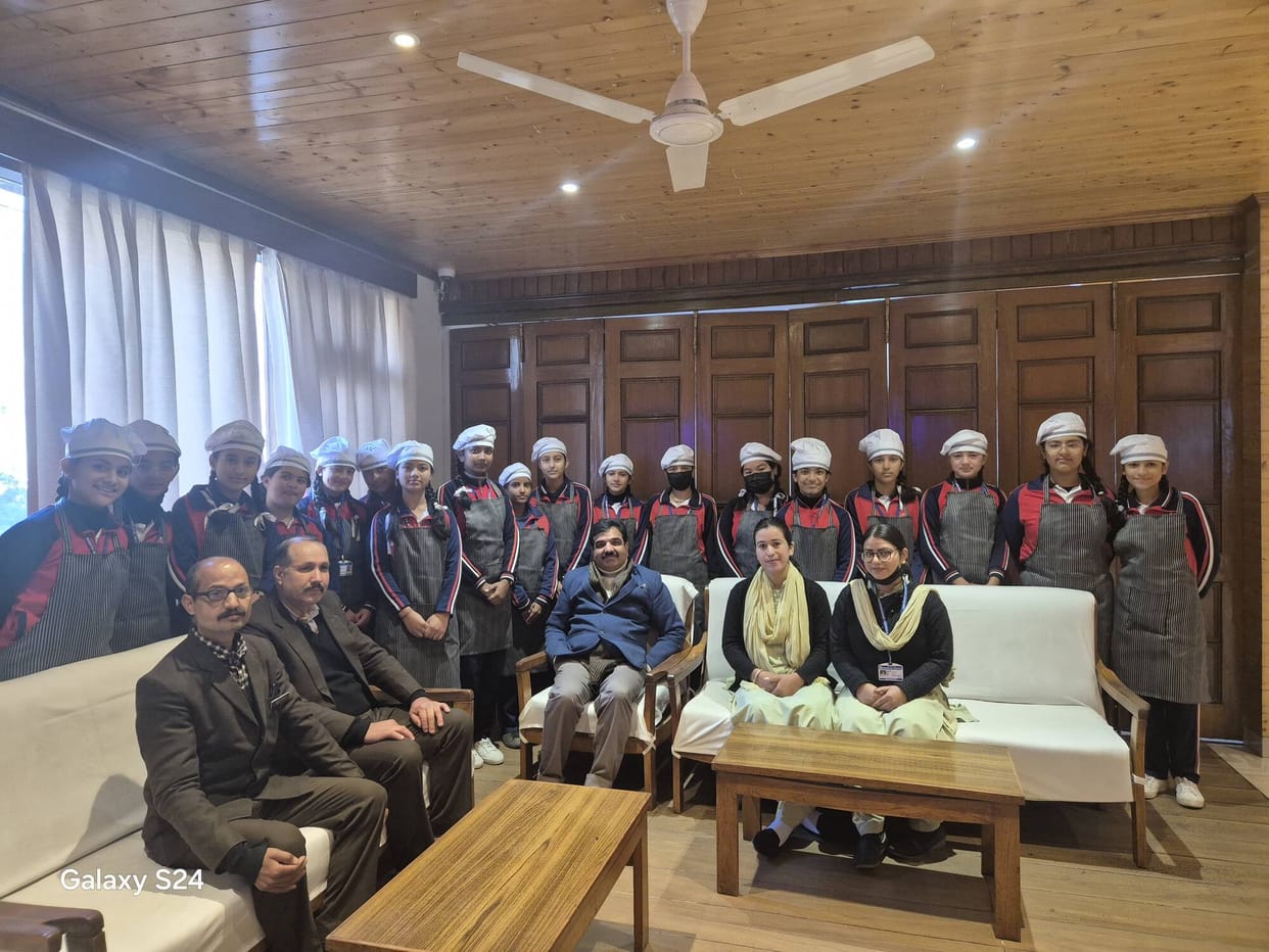 Training organized for the girl students of PM Shri Girls School Rampur