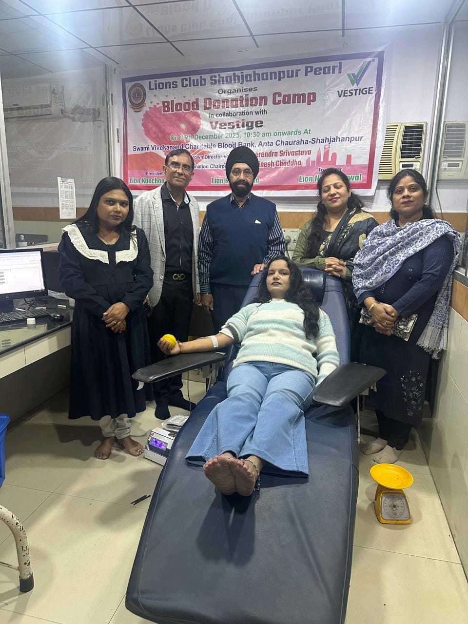 16 people donated blood.