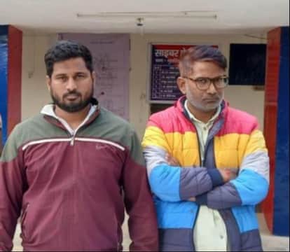 ठगों के पास से बरामद मोबाइल, लैपटॉप समेत अन्य सामान। स्रोत पुलिस