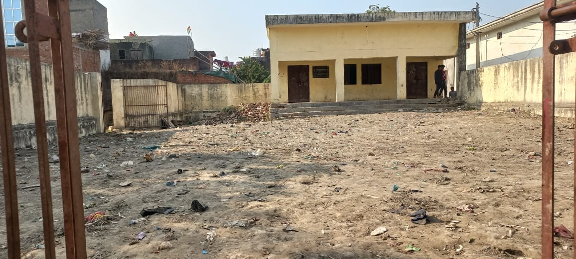 12.15 lakh rupees were spent on the construction of the wedding hall... the shehnai did not resonate.
