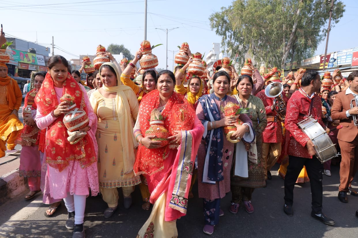 Shrimad Bhagwat Katha started with Kalash Yatra