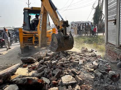 Bulldozers run on encroachments, occupation removed from 55 places
