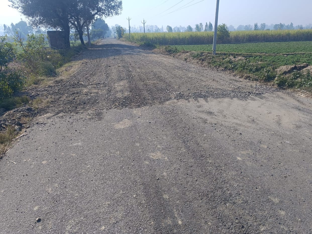 Six months after construction, the uprooted road began to be reconstructed.