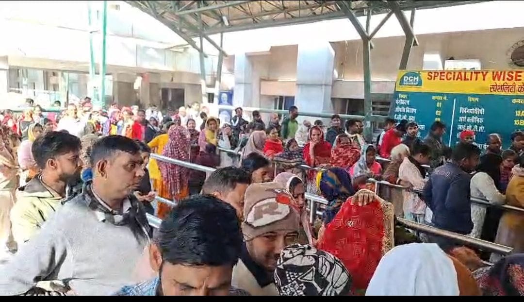 133 doctors, 3 SMOs on strike, sent to medical college for MLC cut